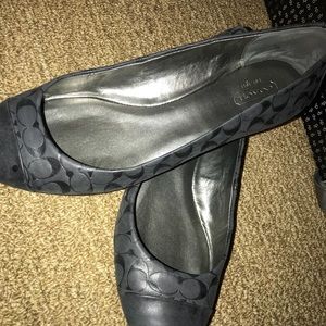 Coach flats